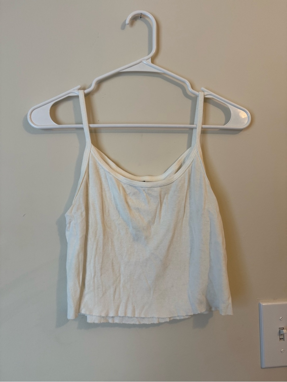 Brandy Melville White Spaghetti Strap Cropped Cami
